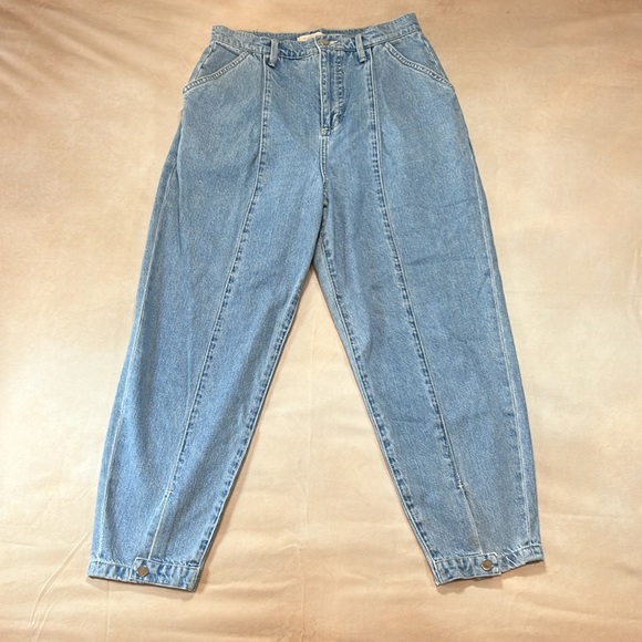 BCBGMaxAzria mom jeans - Picture 3 of 10